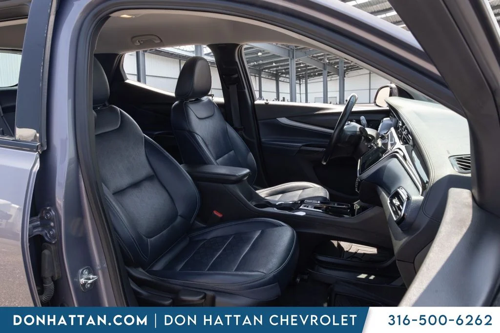 Used 2023 Gray Chevrolet Premier image 20