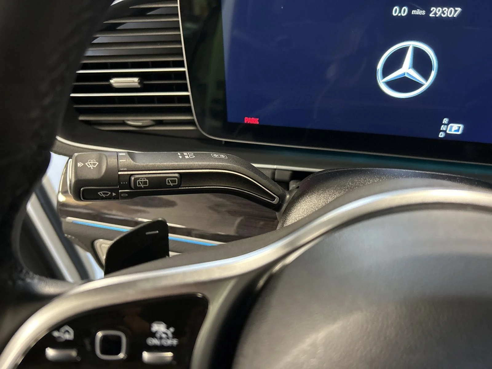 Certified Used 2023 MANUFAKTUR Diamond White Bright Mercedes-Benz GLE 450 image 17