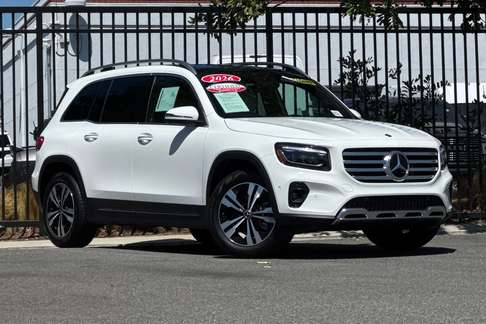 Used 2026 White Mercedes-Benz GLB 250 image 2