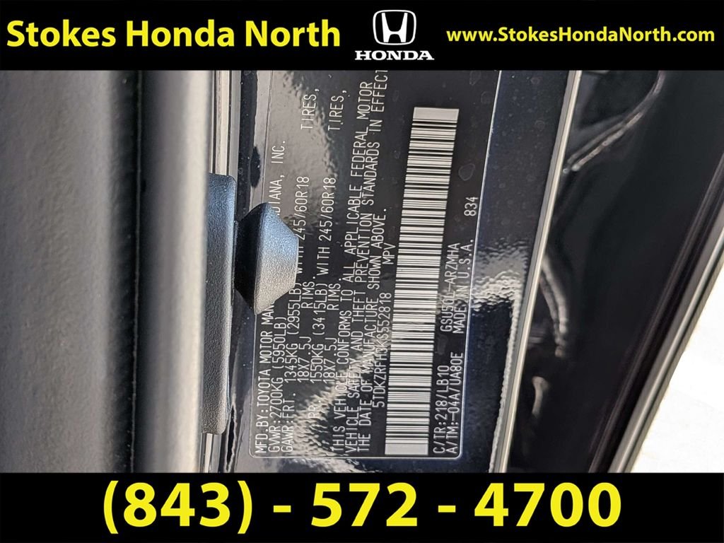 Used 2019 Black Toyota XLE image 7
