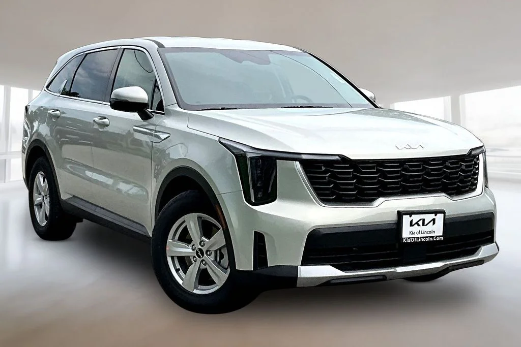 New 2026 Ivory Kia LX image 2