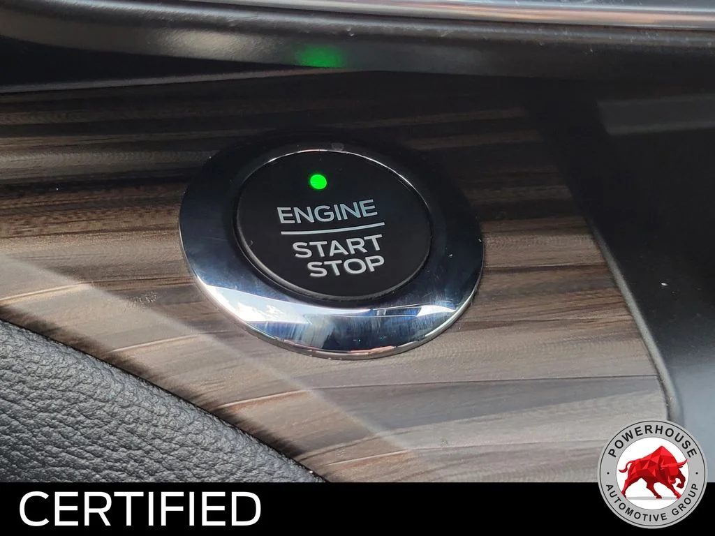Used 2020 White Ford Limited image 39