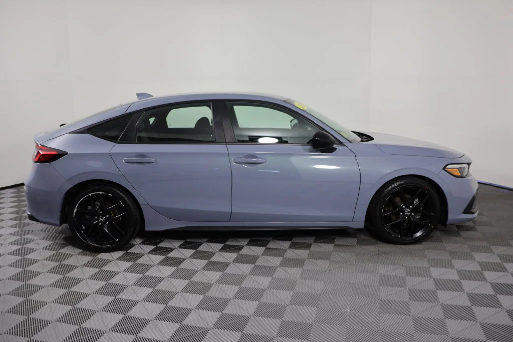 Used 2024 Sonic Gray Pearl Honda Sport image 9