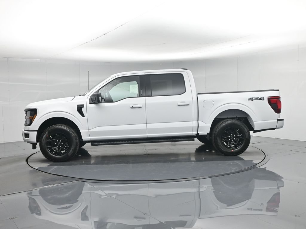 New 2026 Oxford White Ford XLT image 32