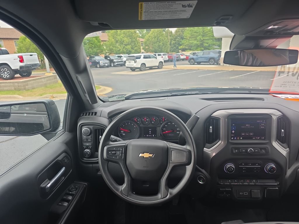 Used 2023 Black Chevrolet Custom image 15