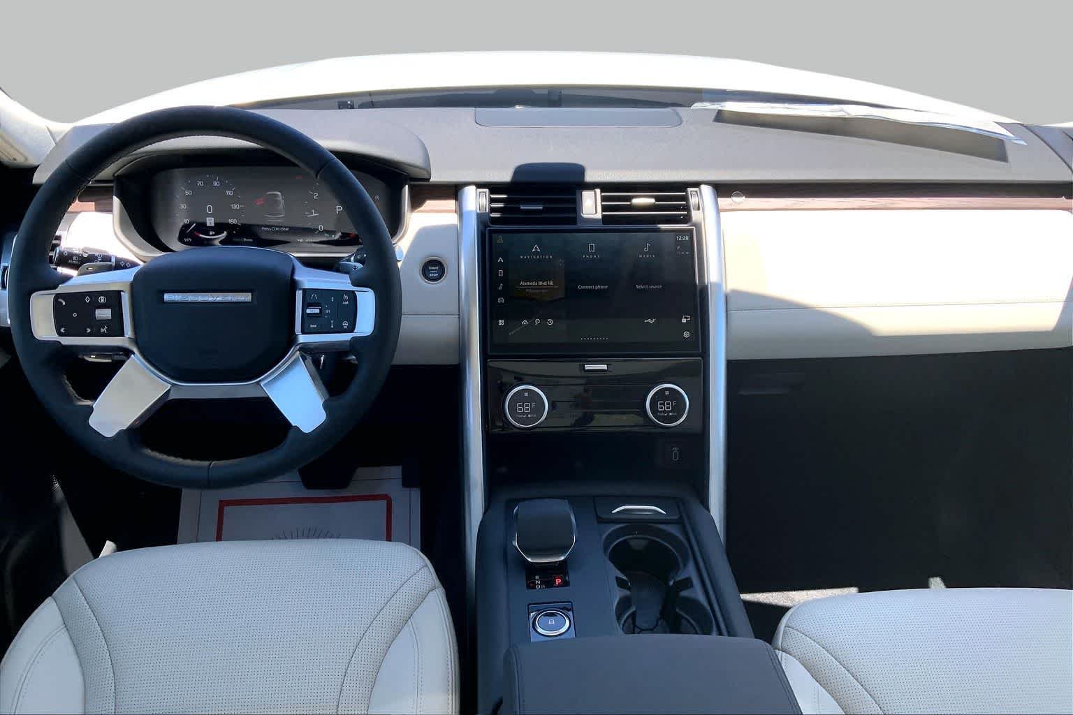 New 2026 Fuji White Land Rover S image 5
