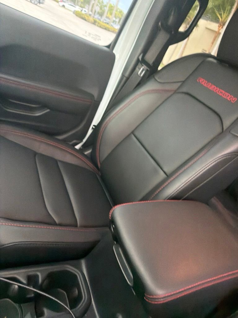 Used 2024 Bright White Clearcoat Jeep Rubicon X image 10