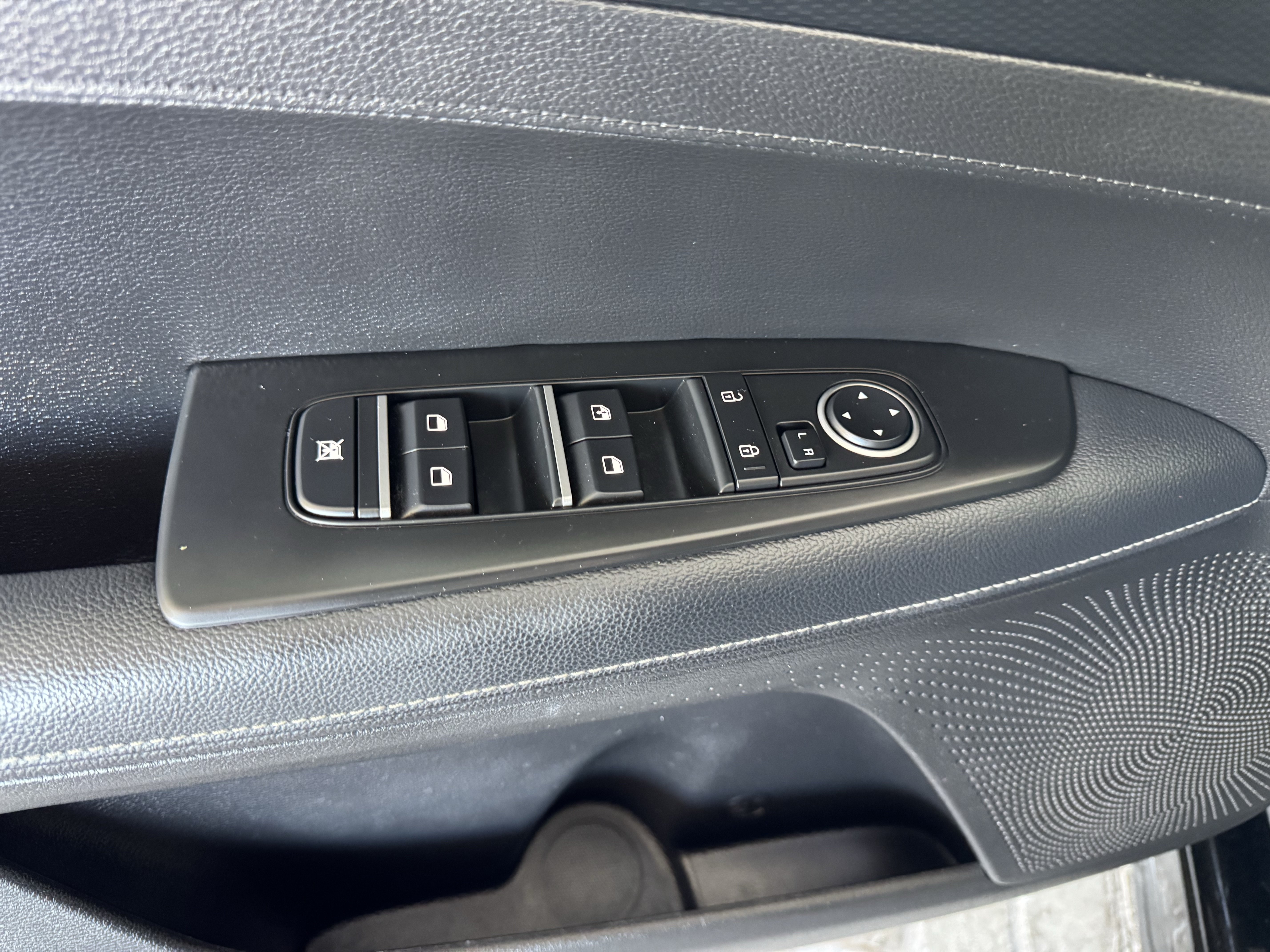 2023 Kia Forte GT-Line - Photo 11