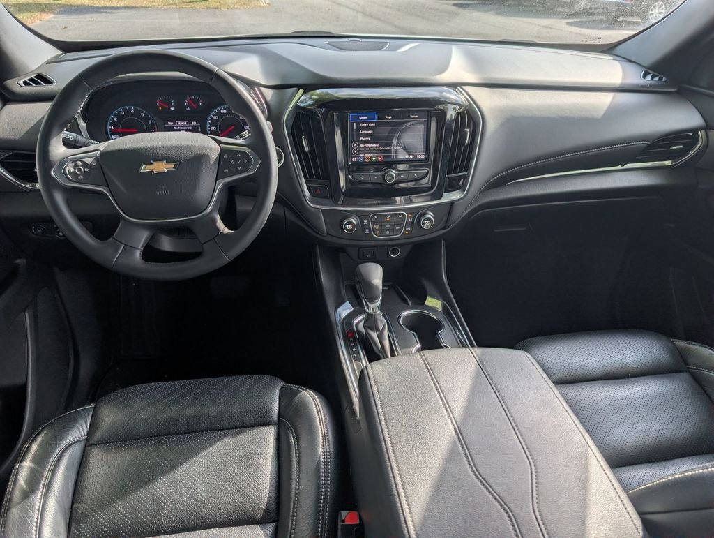 Used 2023 White Chevrolet LT image 31