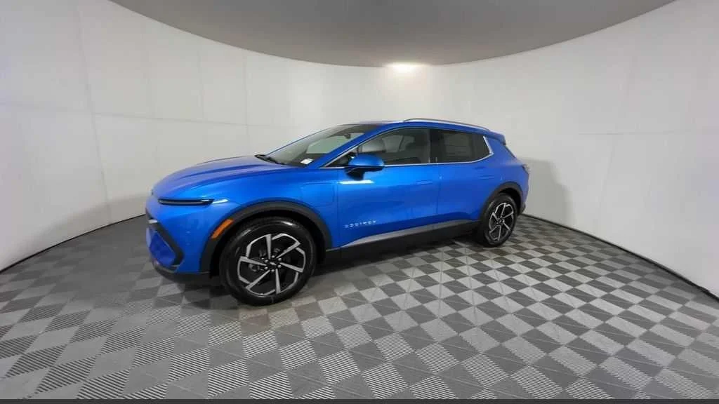 New 2026 Riptide Blue Metallic Chevrolet LT image 7