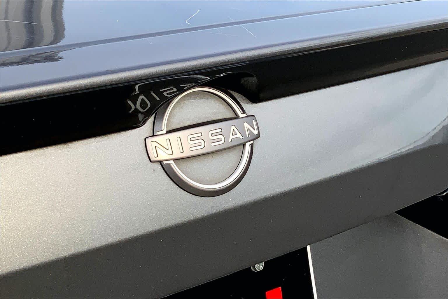 Used 2023 Gun Metallic Nissan 2.5 SR image 10