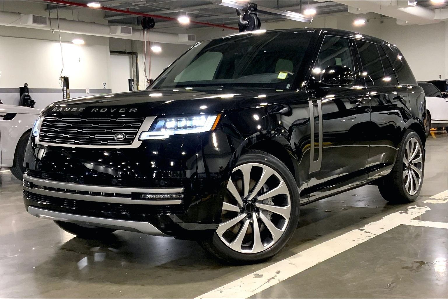 2026 Land Rover Range Rover 4.4 SE SWB's photo
