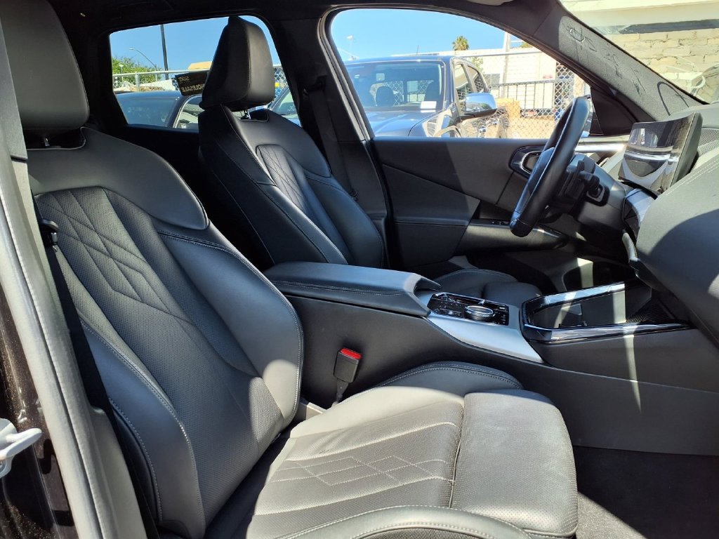 2025 BMW X3 30 - Photo 23