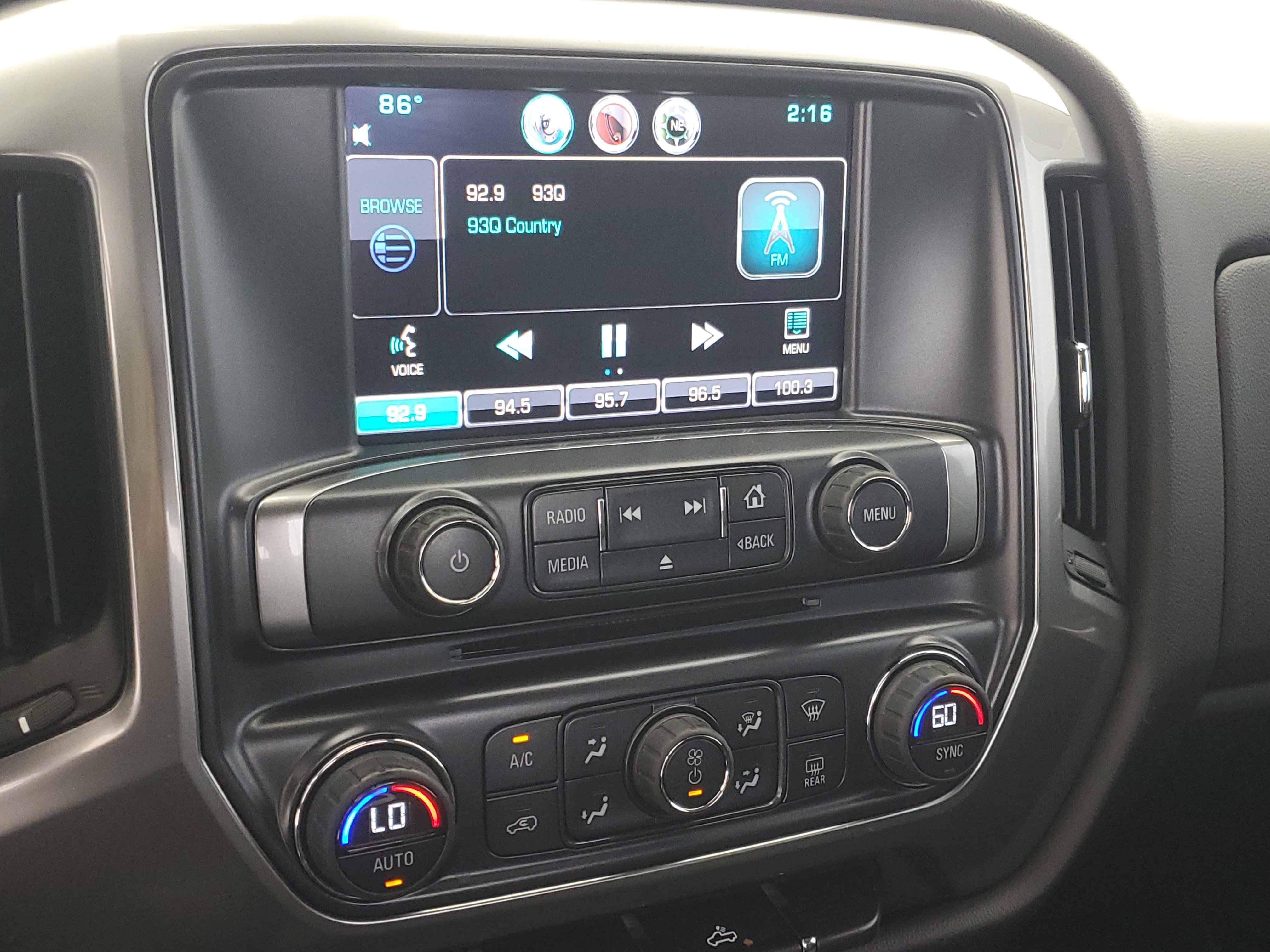 Used 2015 White Diamond Pearl Chevrolet LT image 27