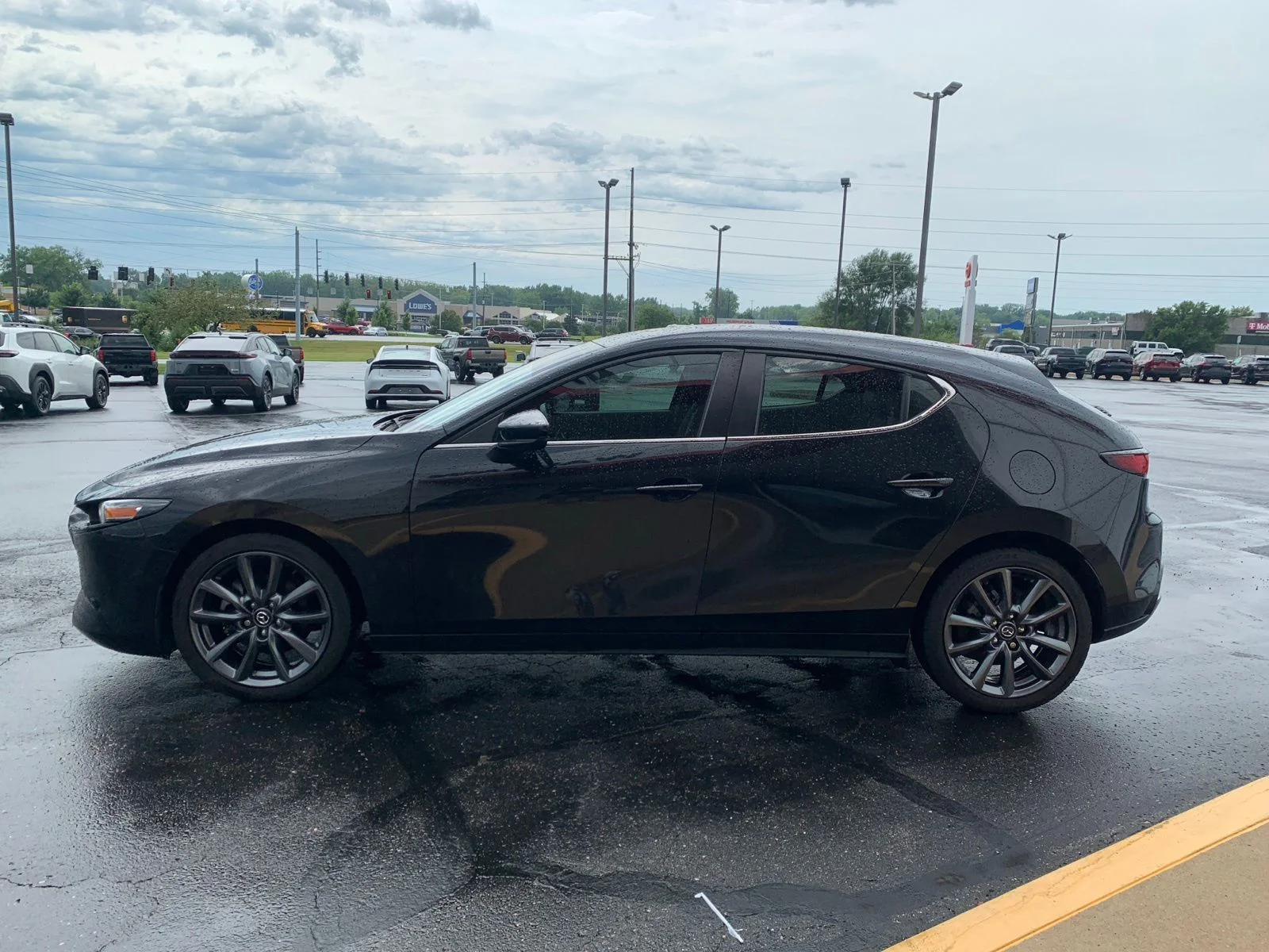 Used 2021 Black Mazda Select image 4