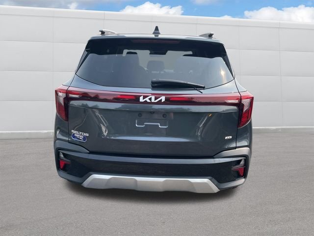 Used 2024 Gravity Gray Kia S image 4