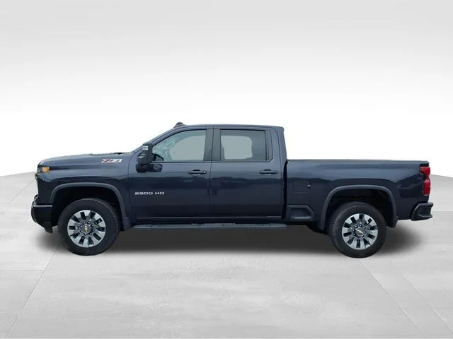 Used 2024 Gray Chevrolet Custom image 7