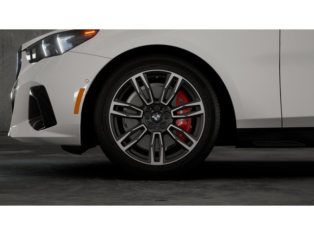 New 2027 Alpine White BMW 530i xDrive image 7