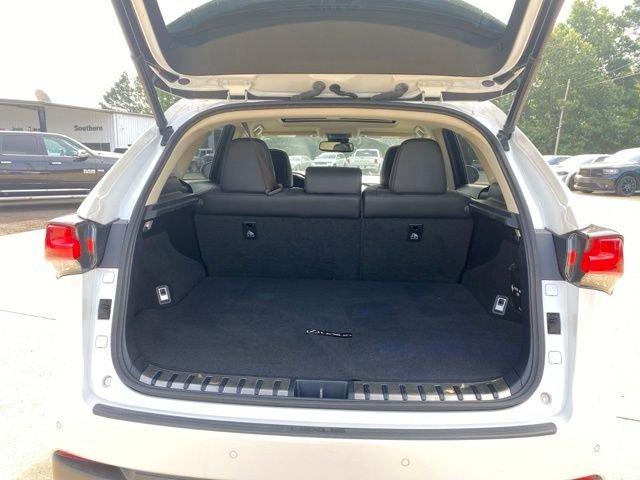 Used 2018 White Lexus 300 Base image 13
