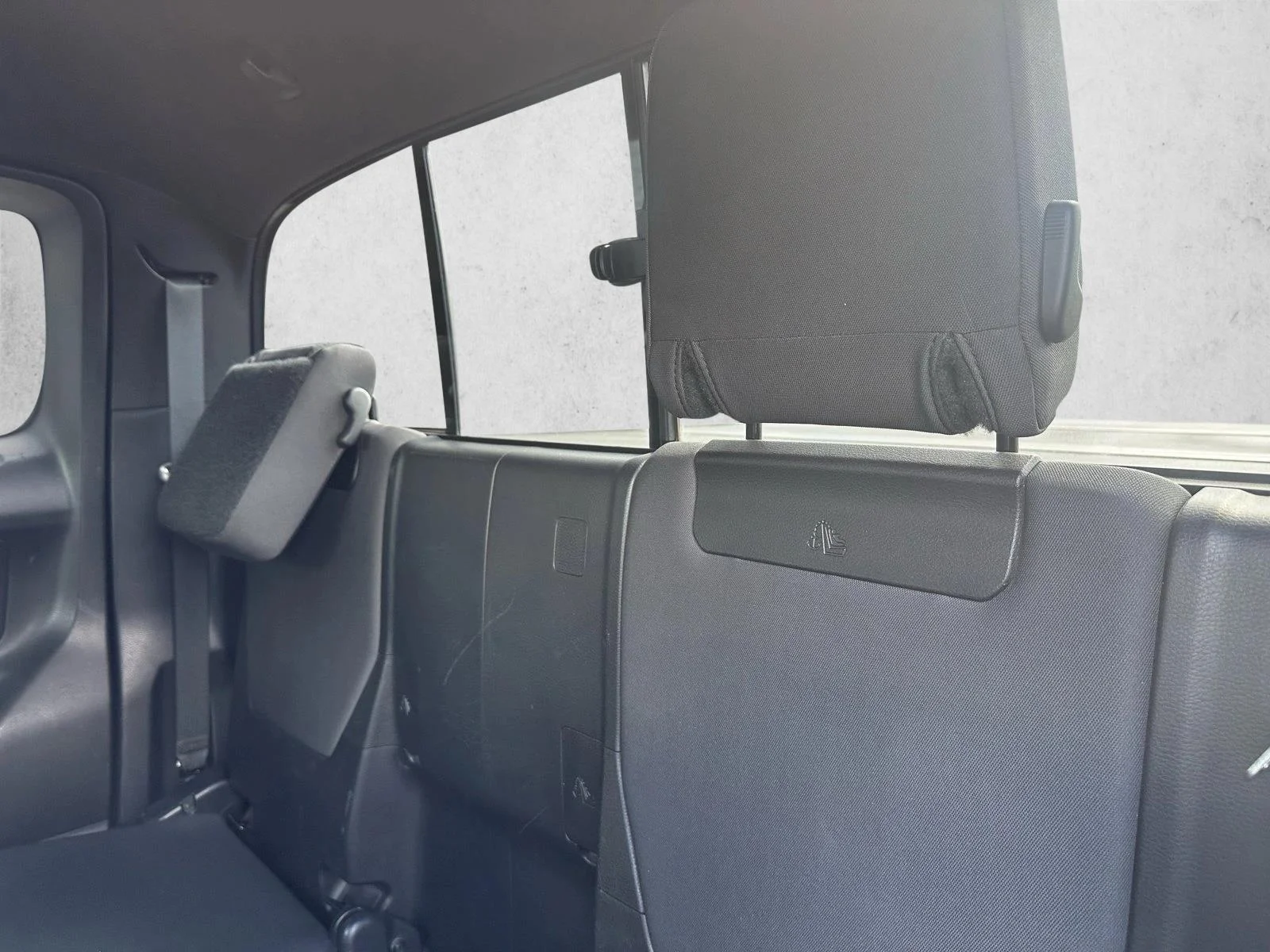 Used 2017 Blue Toyota SR5 image 24