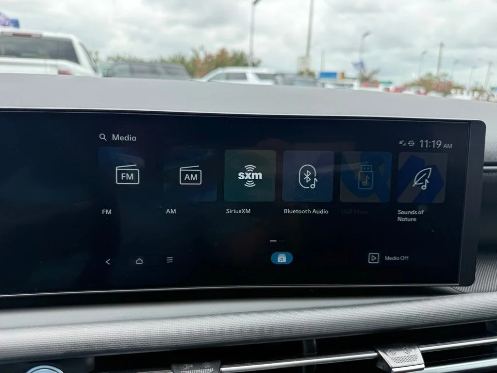Used 2025 Blue Hyundai XRT image 22