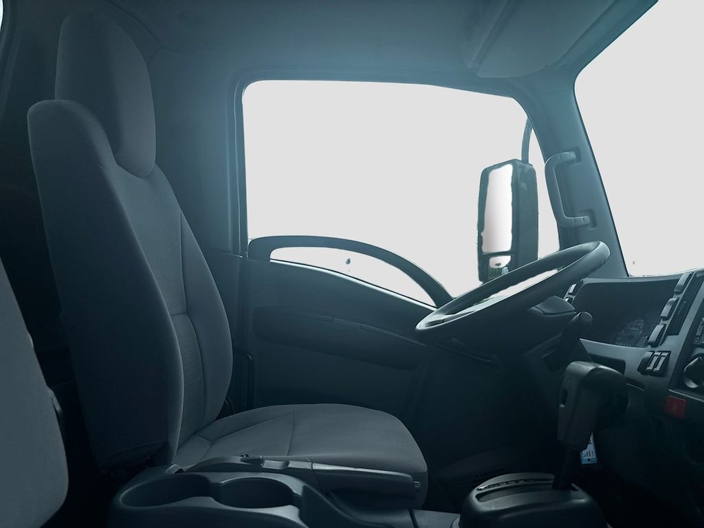 Used 2021 Arc White Chevrolet Base image 27
