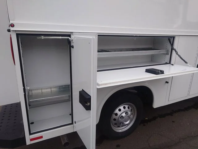New 2024 Oxford White Ford Base image 16