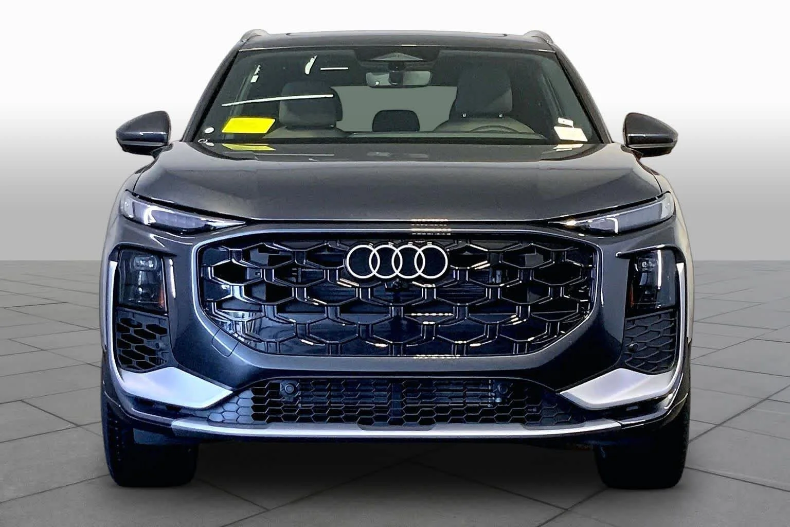 New 2026 Daytona Gray pe Audi S line image 3