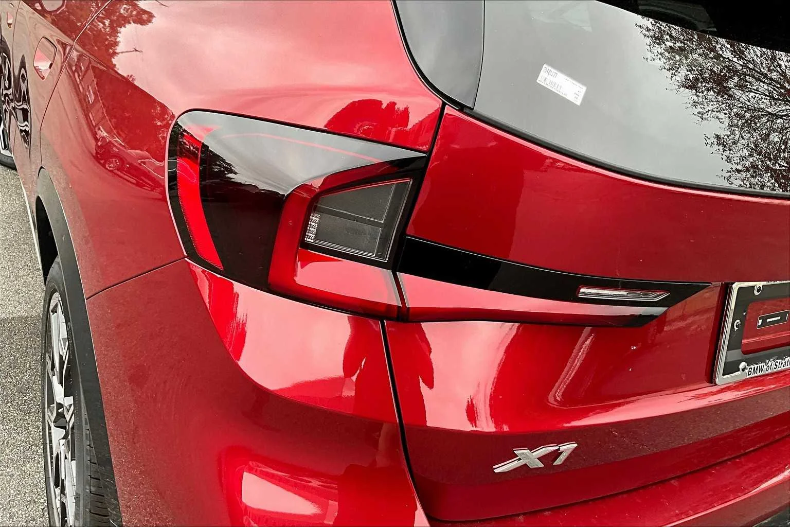 New 2026 Vegas Red Metallic BMW xDrive28i image 14