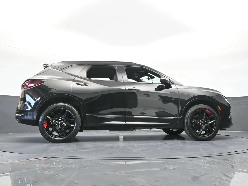 Used 2020 Black Chevrolet RS image 77