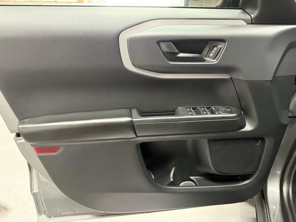 Used 2023 Gray Ford Base image 13
