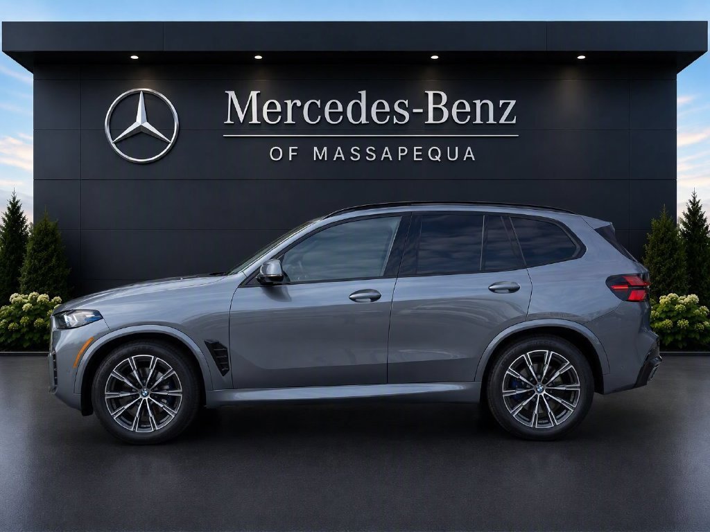 Used 2024 Gray BMW xDrive40i image 7
