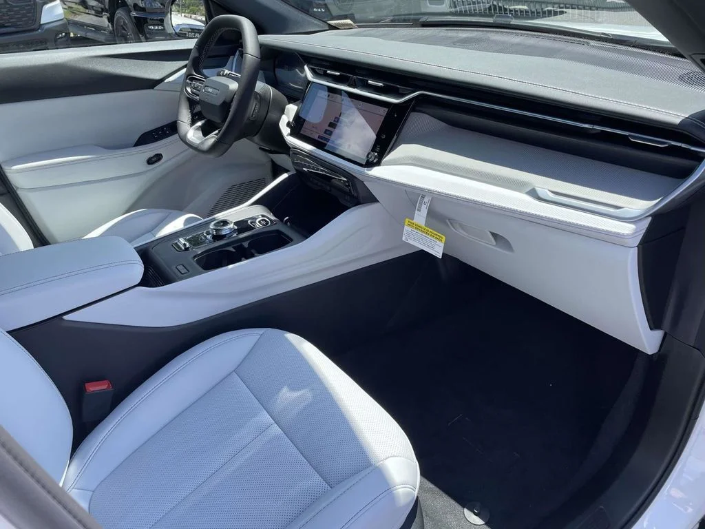 New 2026 Bright White Clearcoat Jeep Limited image 14