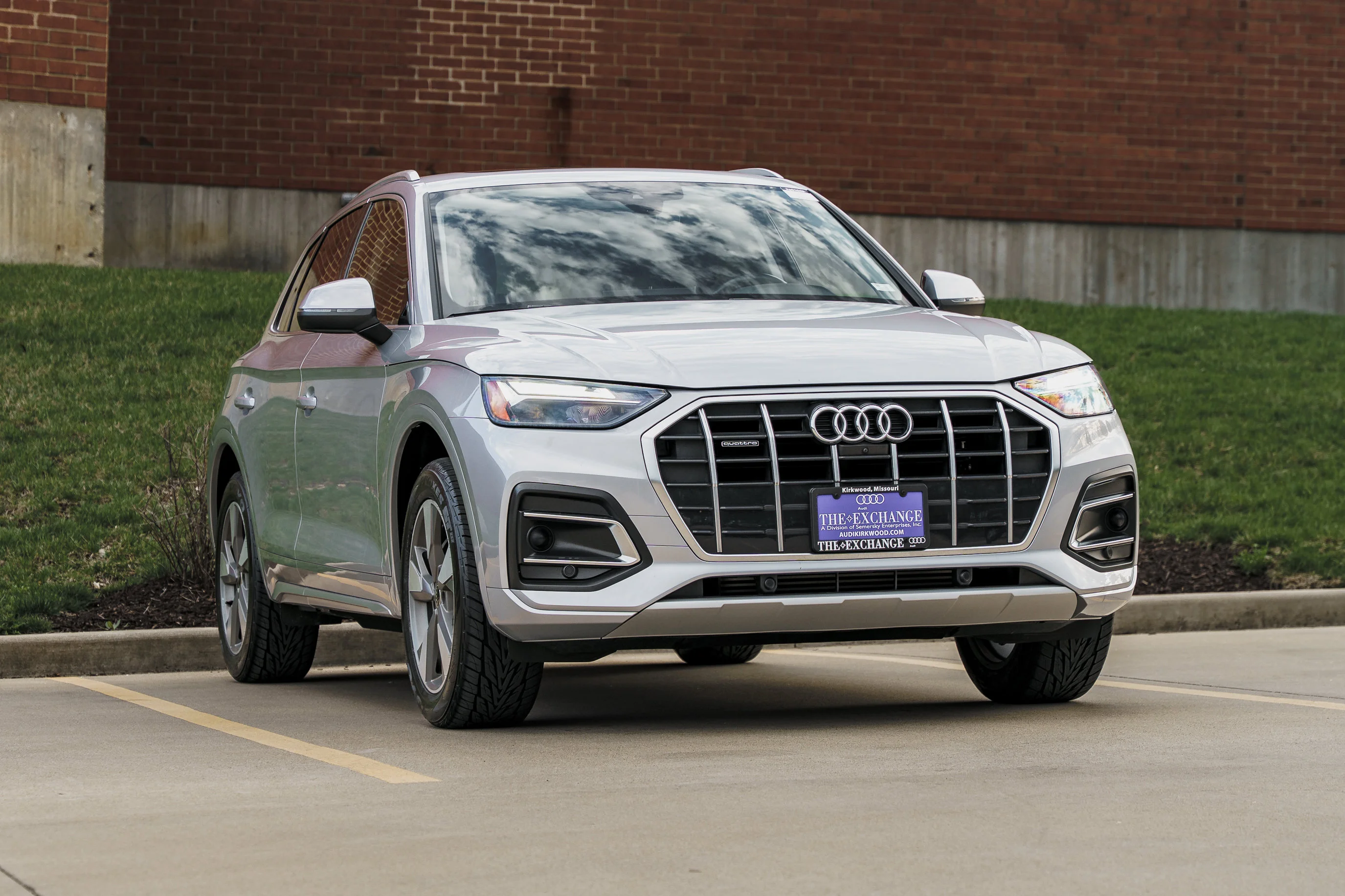 2022 Audi Q5 40 Premium Plus's photo