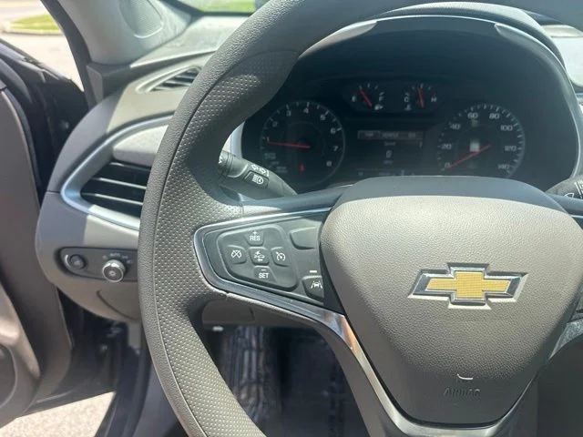 2025 Chevrolet Malibu 1LT - Photo 16