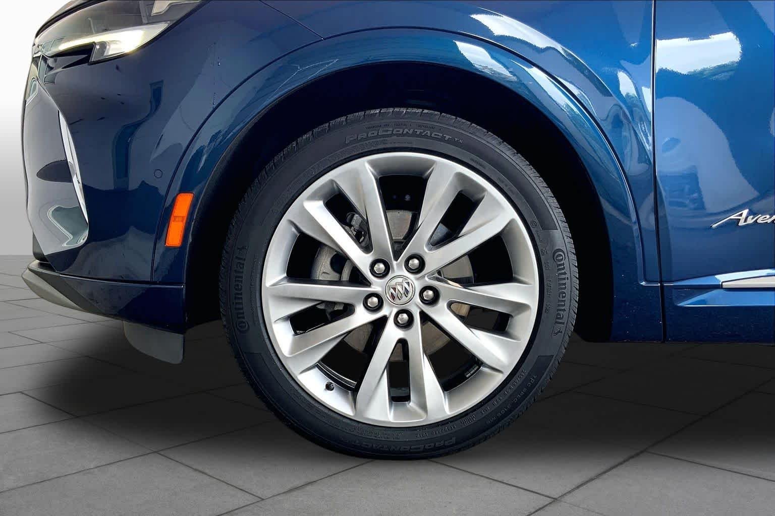 Used 2023 Sapphire Metallic Buick Avenir image 11