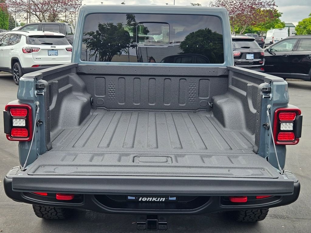 New 2026 Anvil Clear-Coat Exterior Paint Jeep Rubicon image 25