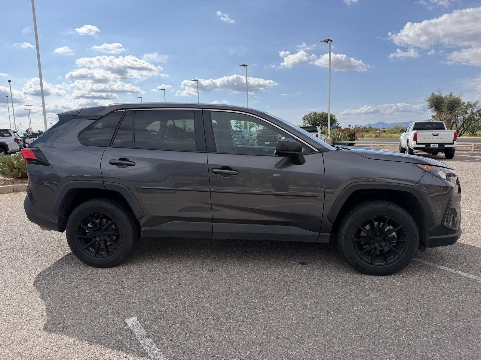 Used 2022 Magnetic Gray Metallic Toyota LE image 6