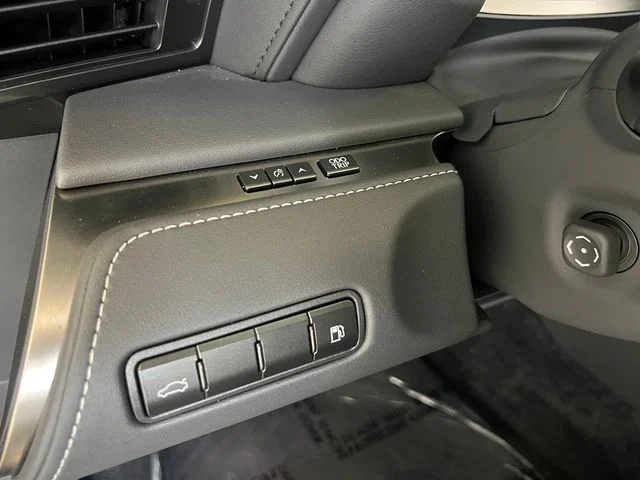 Used 2024 Caviar Lexus 500 image 27