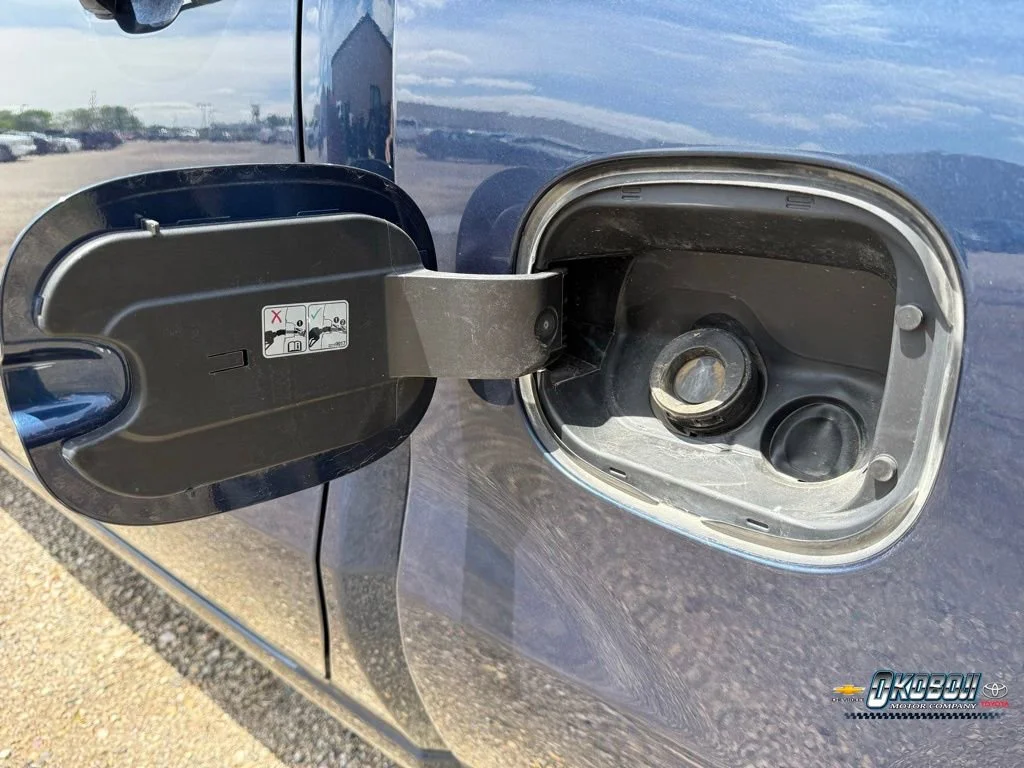 2022 Chevrolet Silverado 1500 LT - Photo 16