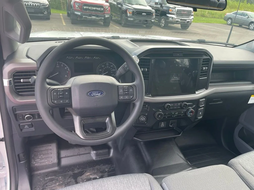 New 2026 Oxford White Ford XL image 13