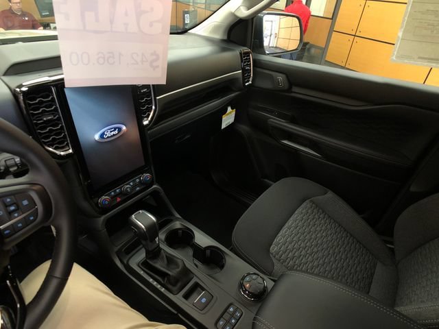 New 2026 Beige Ford XLT image 19