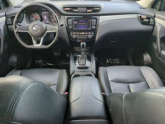 Used 2020 Gray Nissan SL image 13