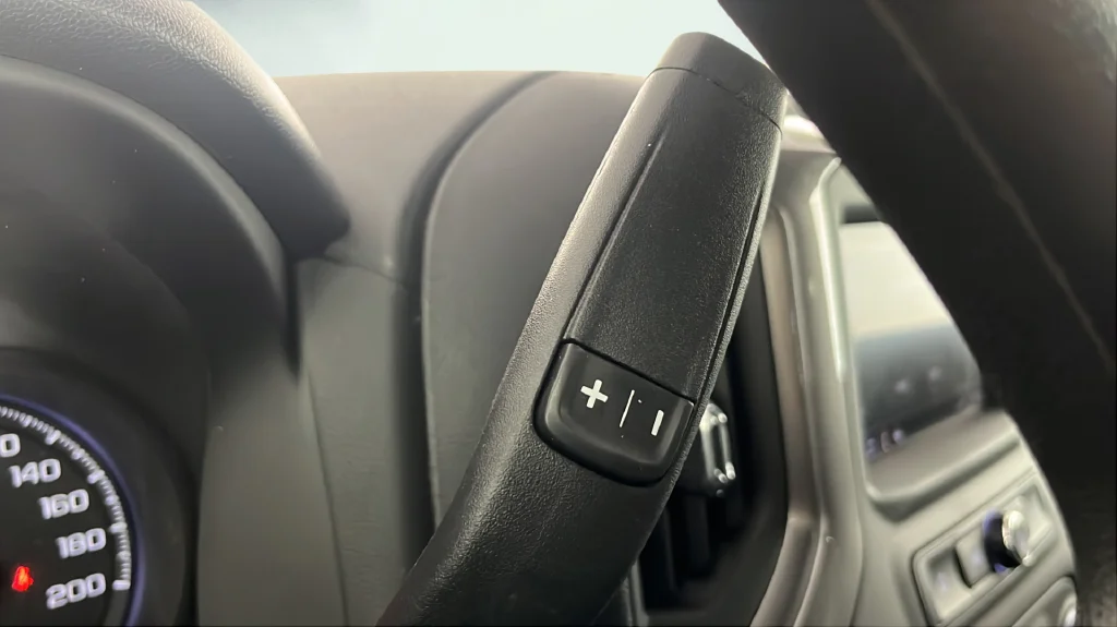 Used 2025 Black Chevrolet Custom image 23