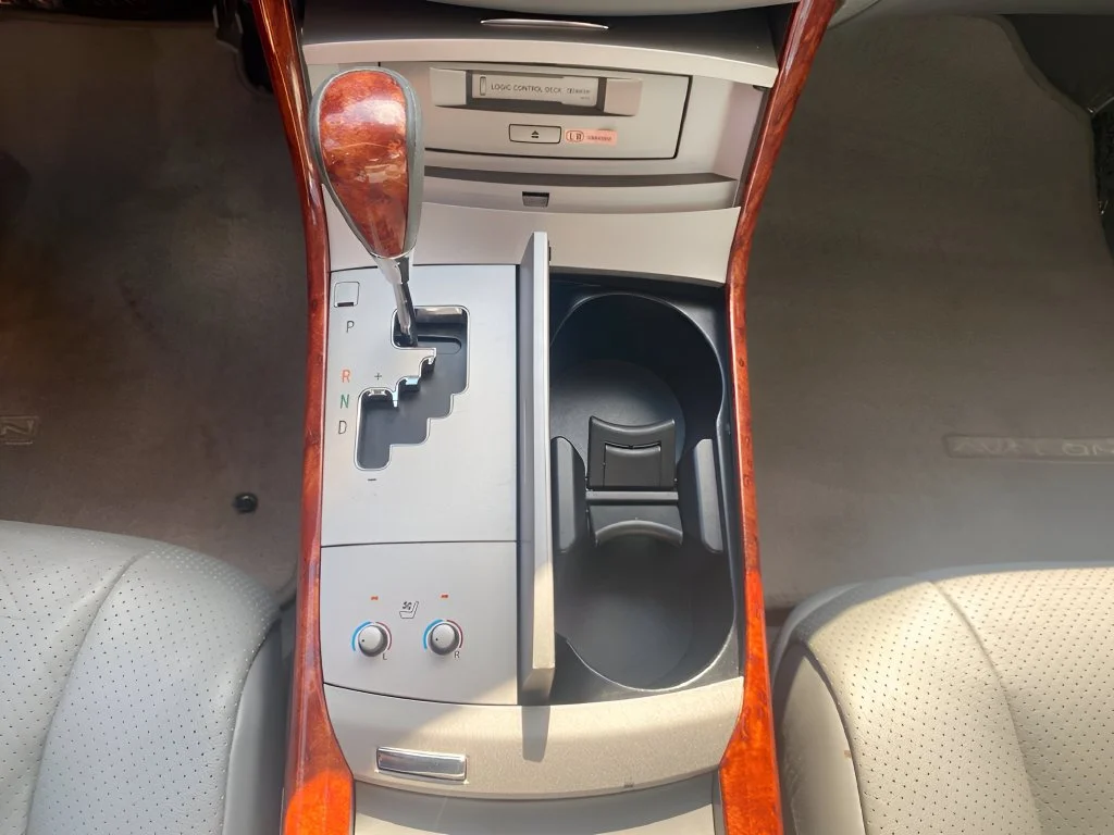 Used 2007 Silver Toyota XL image 22