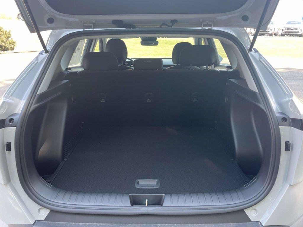 New 2026 Gray Hyundai SE FWD image 8