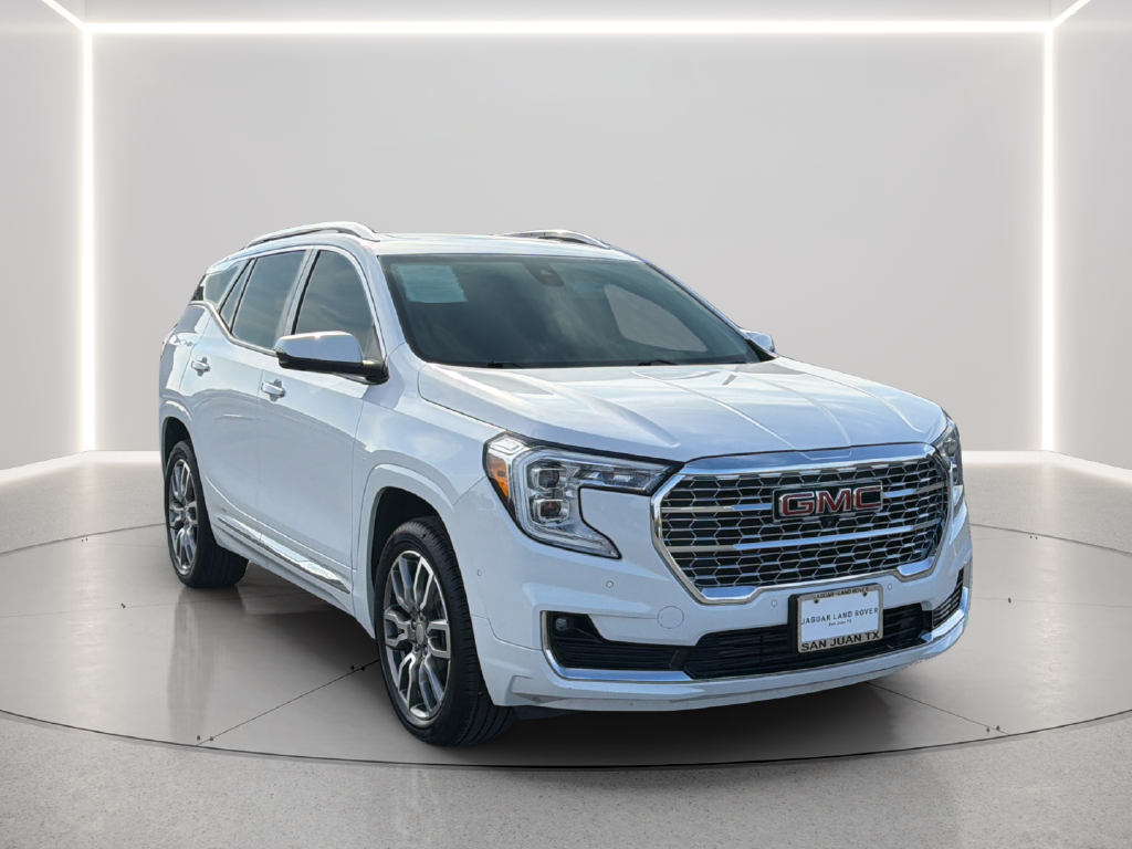 Used 2024 White GMC Denali image 10