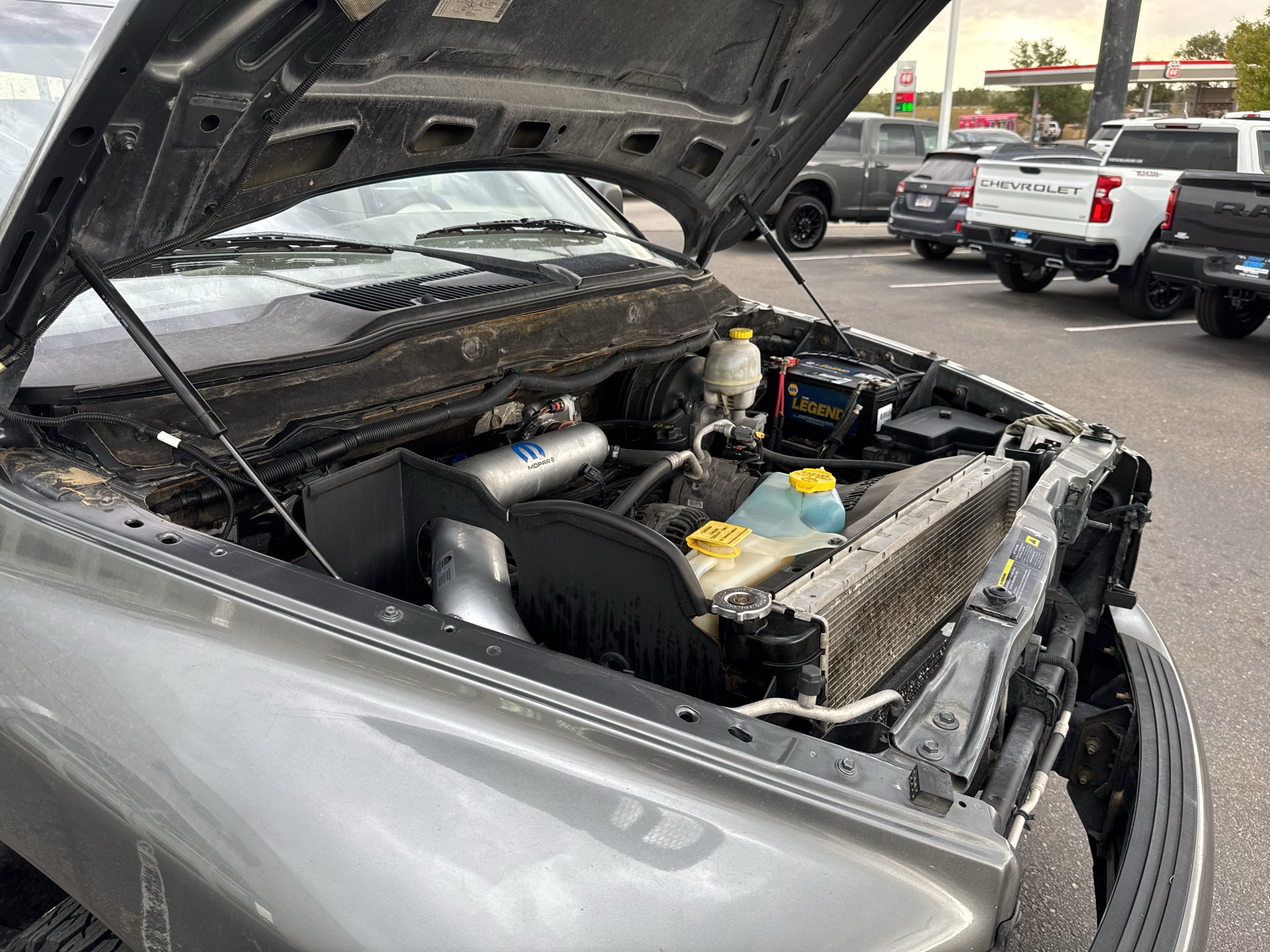 Used 2005 Gray Dodge SLT image 35
