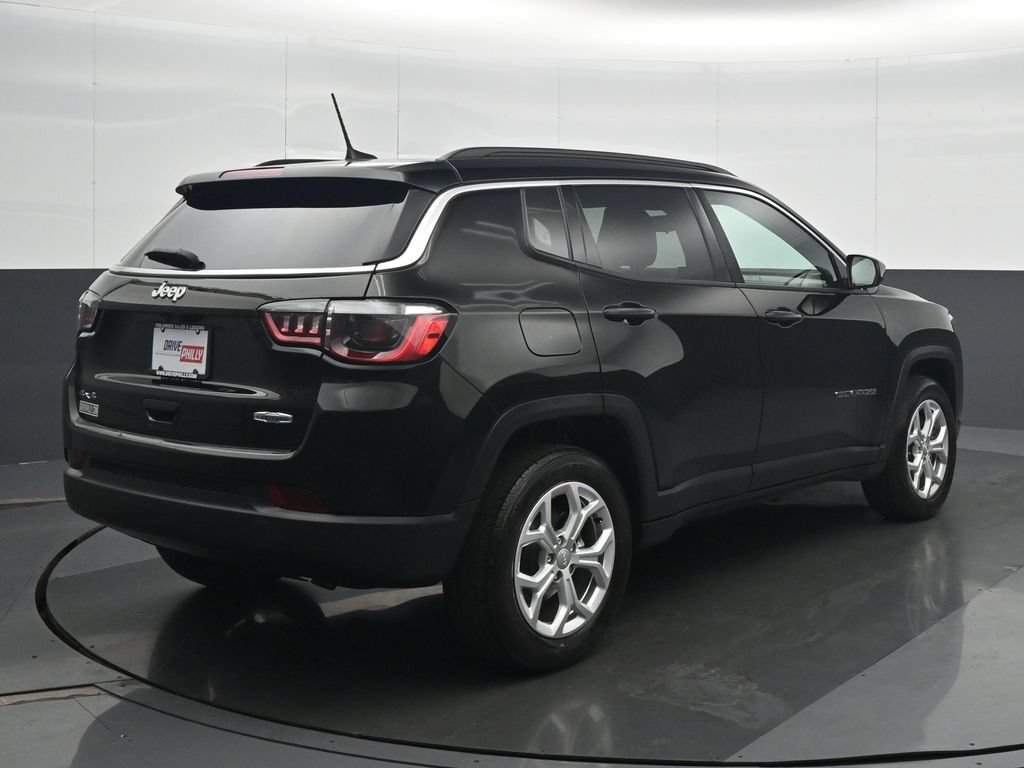 Used 2024 Black Jeep Latitude image 6