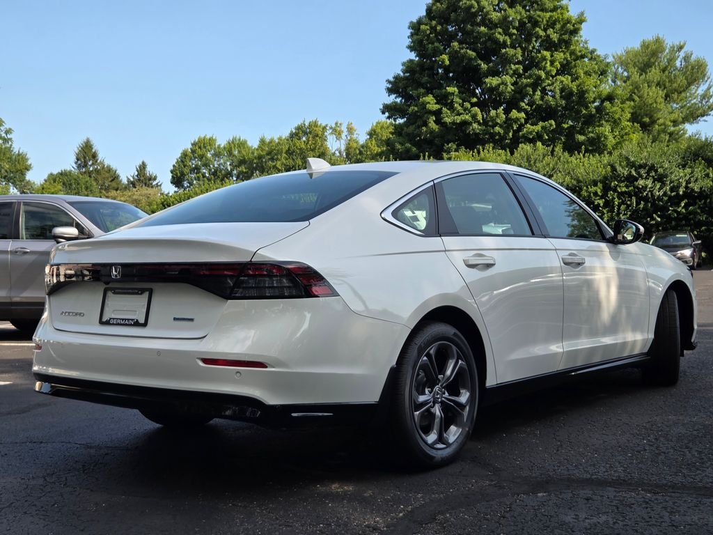New 2026 Platinum White Pearl Honda EX-L image 17